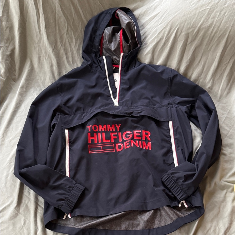 Tommy Hilfiger Hooded Pullover Jacket/Windbreaker with Red Logo- Size Medium